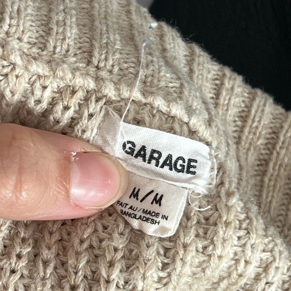 Basic Sweater - Picture 2 of 3